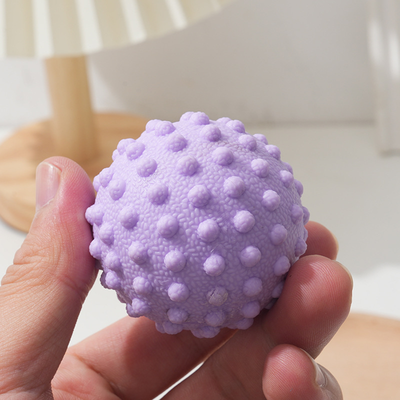 Textured Spiky Massage Ball De - Reflexology Foot Roller recensione e prezzo
